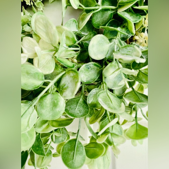 Seeded Baby Eucalyptus Twig Wreath - Picture 3 of 12